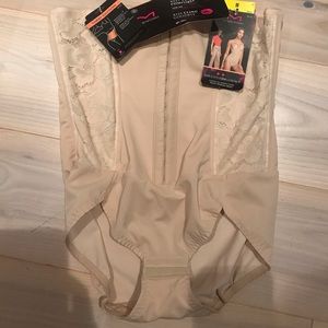 Maidenform Shapewear